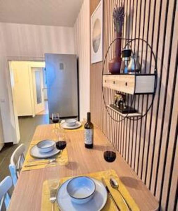 Modern & Stilvoll Mit Kino - Wii Apartment Есен Екстериор снимка
